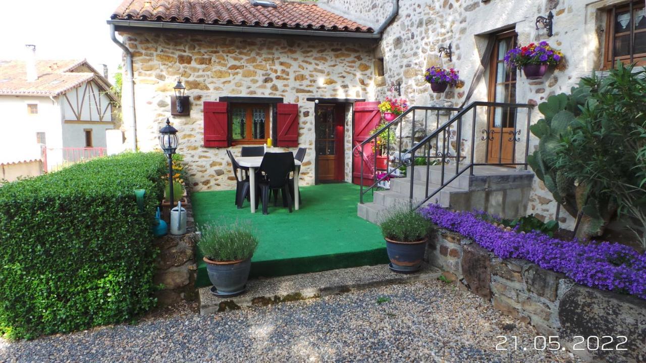 Вилла La Petite Fontaine Ecuras Экстерьер фото